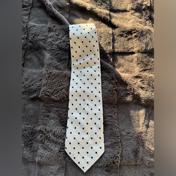 The sopranos tie - Picture 3 of 3